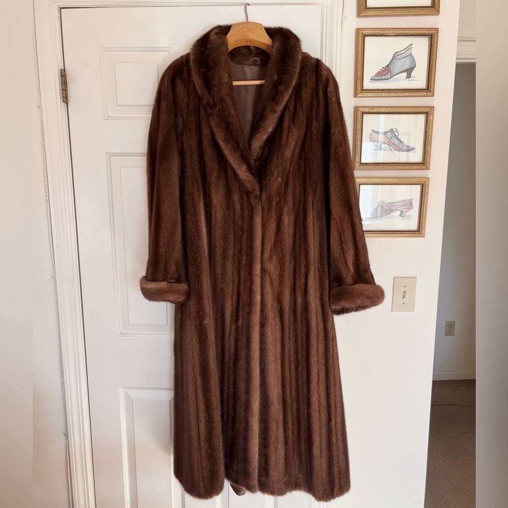 Vintage Full Length Brown Mink Coat, aprox size L, only worn a couple times!